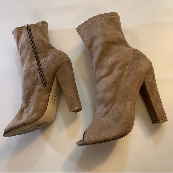 Womens Dark Taupe Agaci Suede High Ankle Block Heels! - Picture 4 of 9